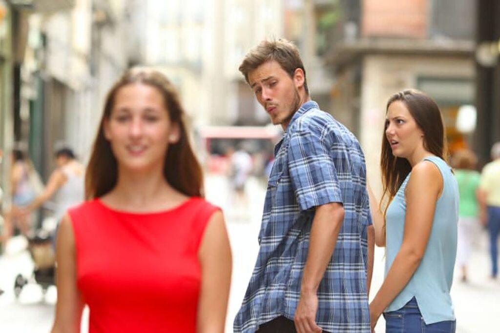 Meme Distracted Boyfriend